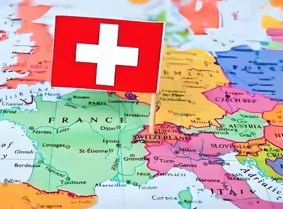 瑞士的“金字招牌”怎么自己砸了？

真没想到，第一个在经济上扛不住的，居然是那个