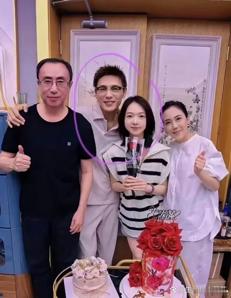 吴谨言这恩爱秀的已经不管大家亖活了呀！ ​​​