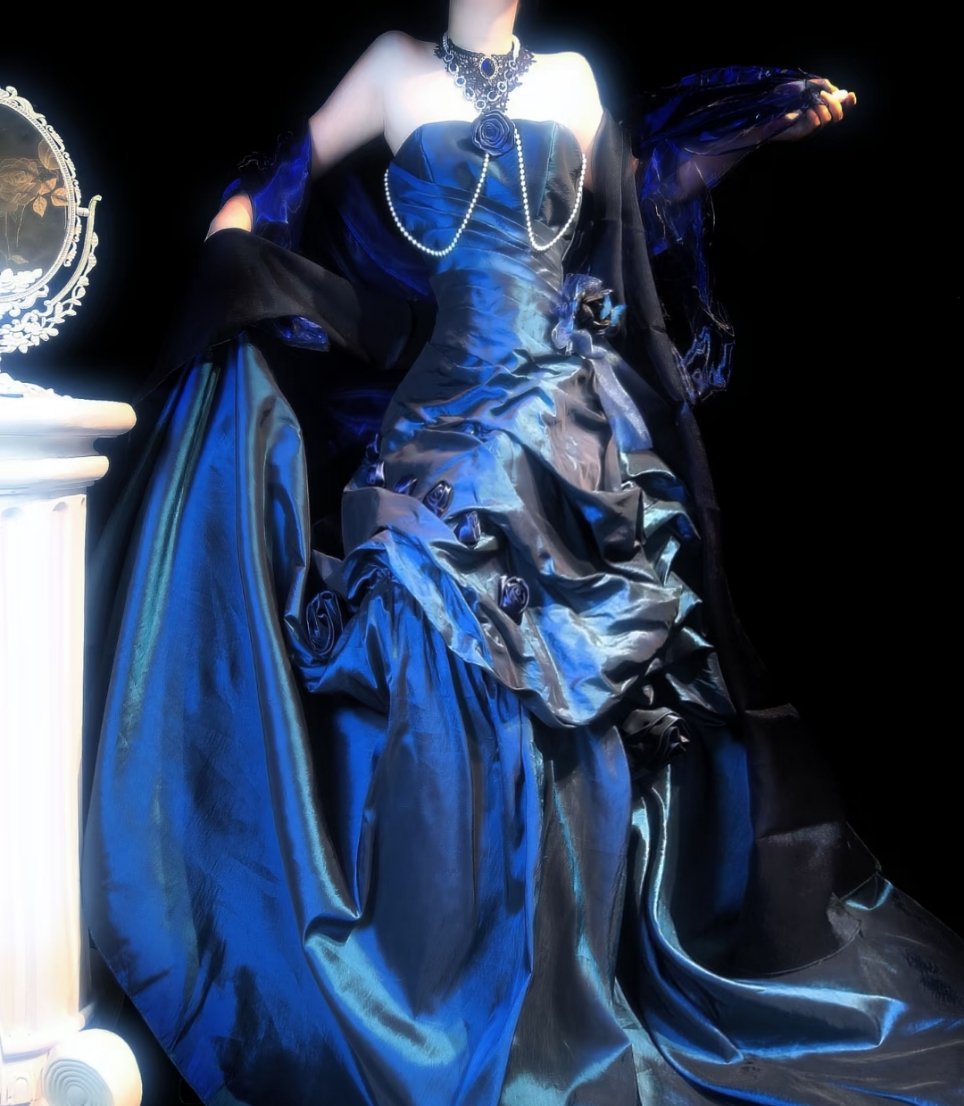 感觉音乐家是会给邱默云买很多漂亮婚纱恳求哀求最后直接上手把裙子套在默云身上的那种