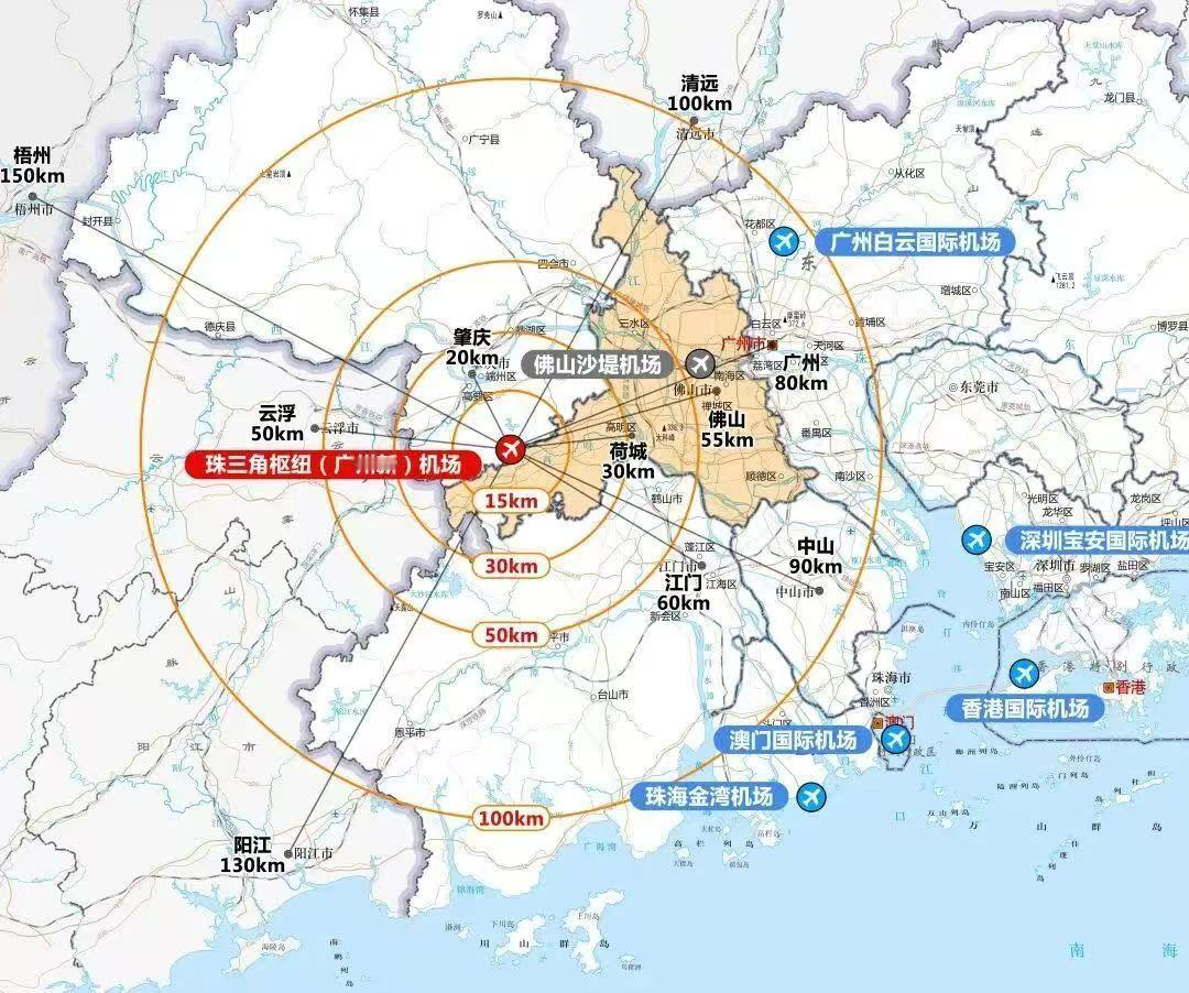 2025年的航空圈，热闹程度不亚于春运的候车大厅。看着最新出炉的机场流量数据，你