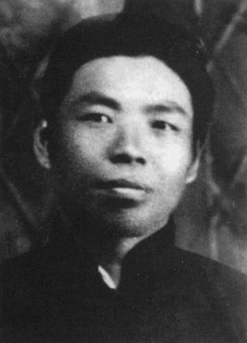 黄埔一期唯一被开除的学生，成了蒋介石最恨的人，蒋密令：干掉他。他是黄埔一期中唯一