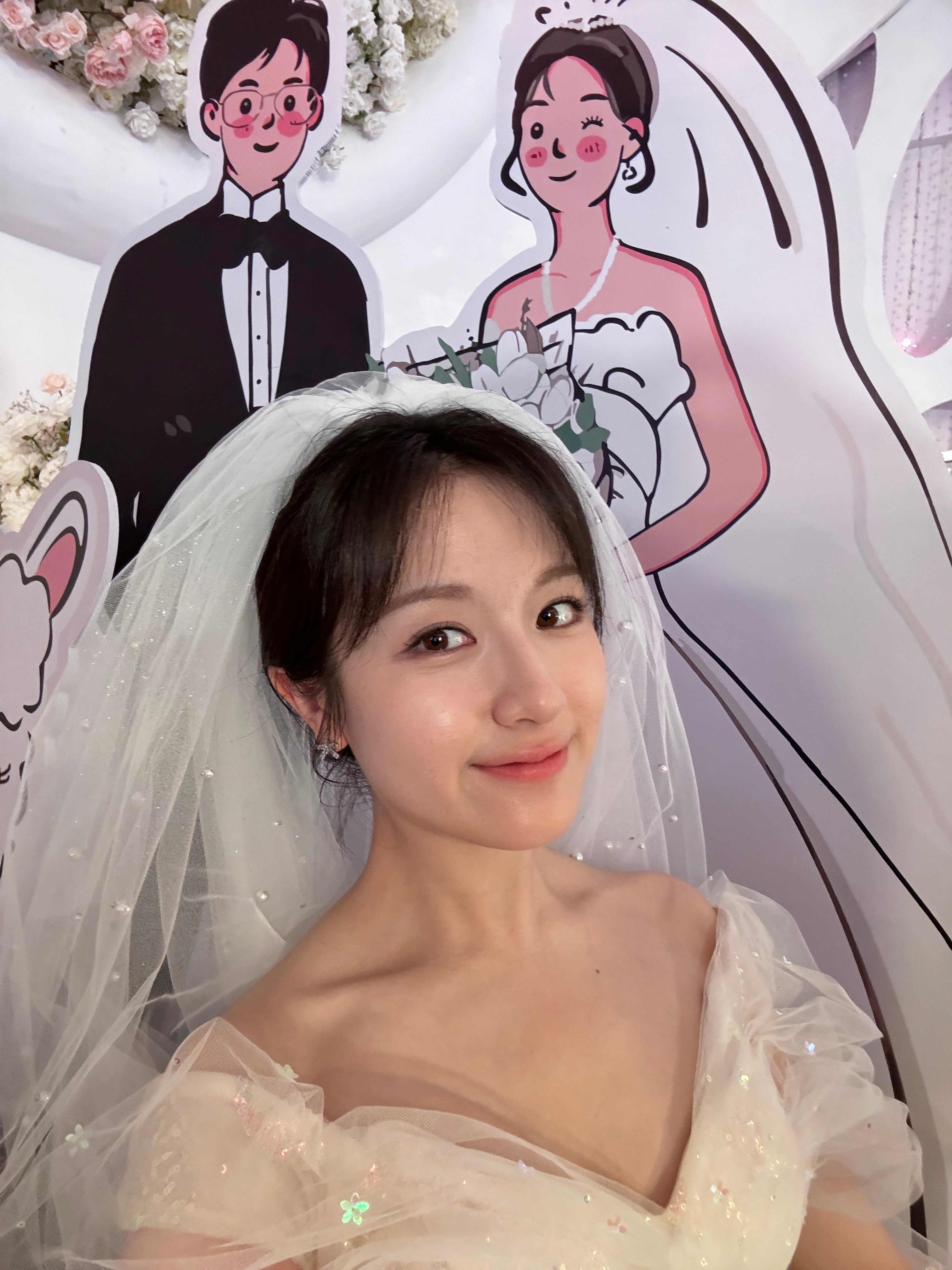 李兰迪又和剧里的角色说再见了，妹妹在剧里结了多少次婚，麻木了救命😂 ​​​