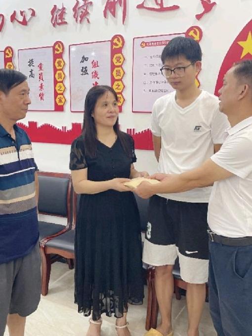 善良终有回响，
温柔从不被辜负！
 
看完湖南肖大姐救人这件事，心里感慨万千。