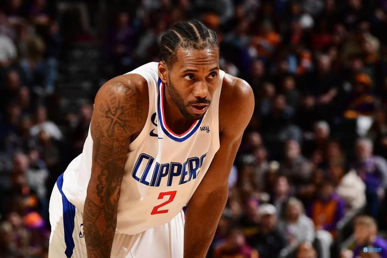 伦纳德坚持向猛龙提出2年1.3亿顶薪续约合同，并强调他目前的实力毫无疑问值得签下