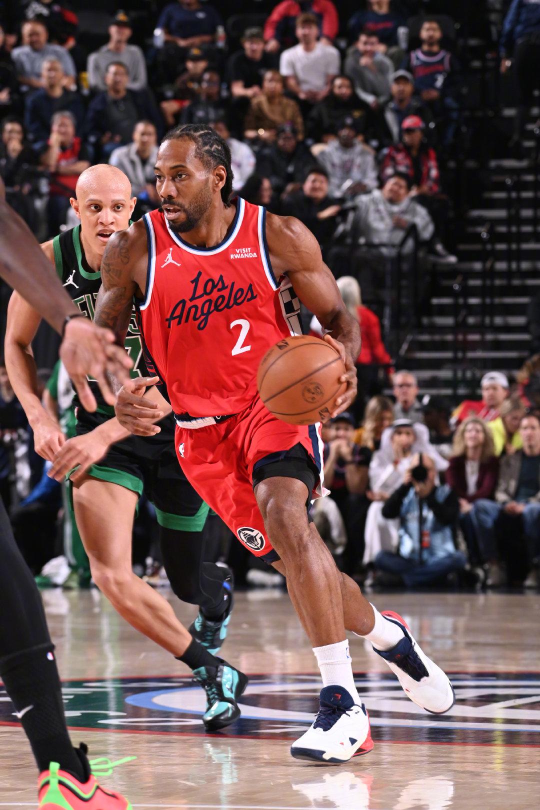 小卡虽然今天“只”打了35分钟，但感觉比之前打40分钟还累。关键是今天手感也不好