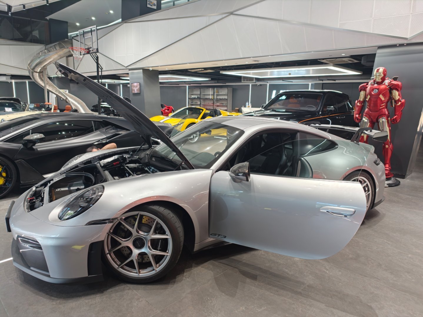 一大早又收了一台 992.2 GT3上个月卖了 3 台.2 GT3 了喜欢的大哥