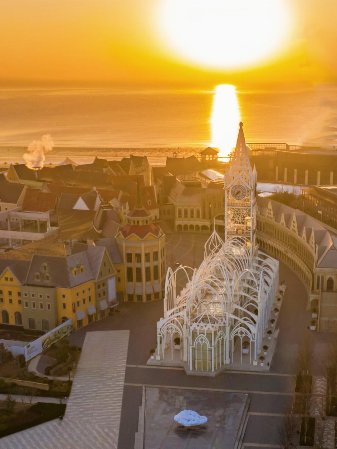 别再去栈桥人挤人！青岛这条海岸线好玩到爆