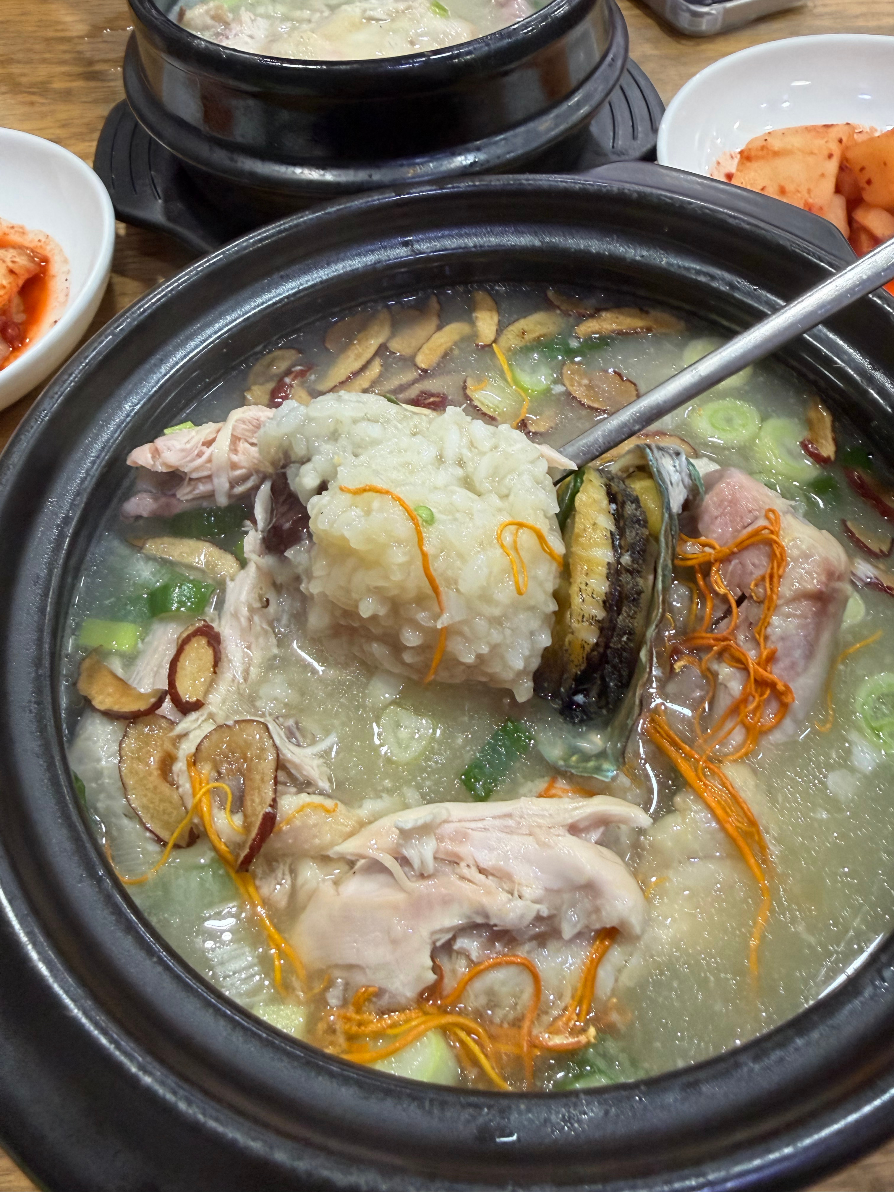 桃子冰茶参鸡汤鸡爪烤牛肠美食分享不可辜负的美食 韩国·Seoul korea