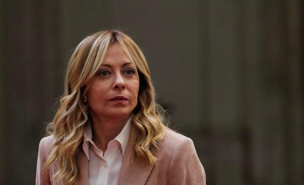 果然不出所料，在特朗普的带领下，美国在欧洲地区的信任渐渐崩塌，英法等国对美国的作