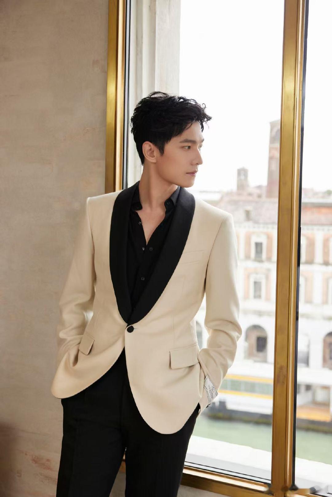 杨洋林凯双男主杨洋林凯主演天行九歌 网传杨洋林凯搭档出演天行九歌，不管消息真假，