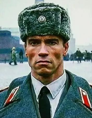 1988年，阿诺·施瓦辛格主演的电影《红场特警》在全球收获了3499万美元的票房