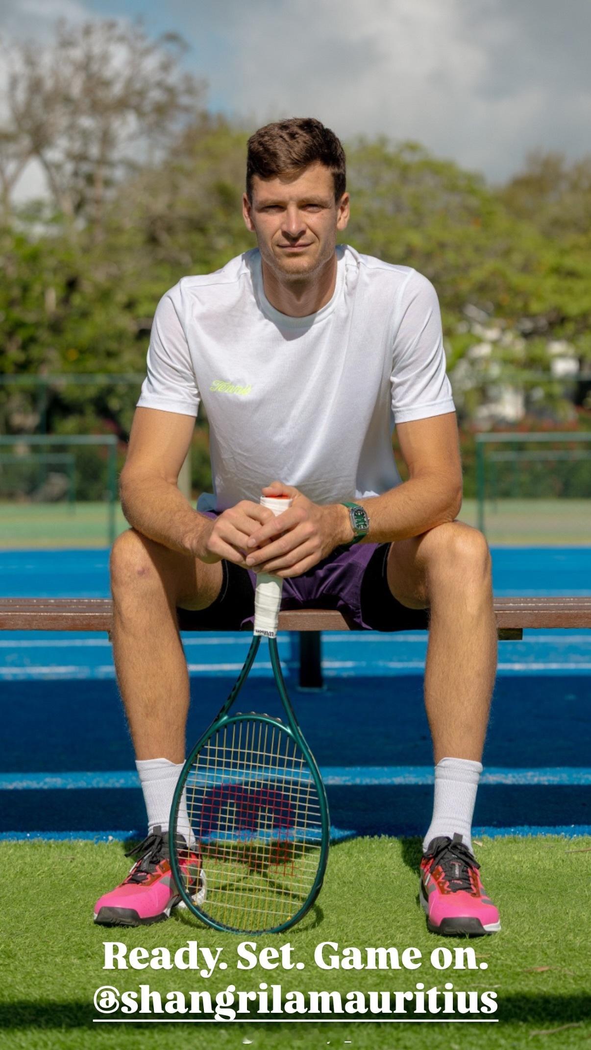 失踪人口胡尔卡奇为酒店拍摄了一组软宣，六月后便远离赛场的他目前排名已经下滑至NO