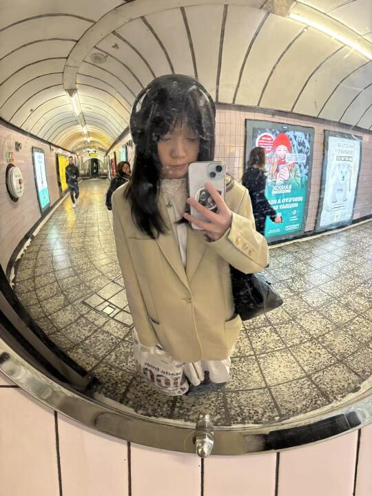 伦敦四月ootd｜微胖女主打一个乱穿