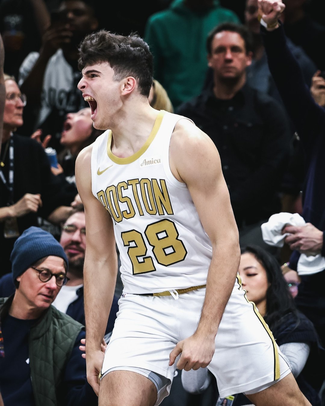 凯尔特人图库 加盟凯尔特人第一年，西班牙后卫冈萨雷斯获得了70+场次的出场机会，