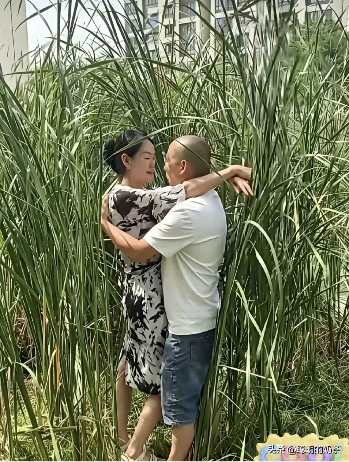 大哥，善意的提醒一句在这约会不怕蚊子咬吗？