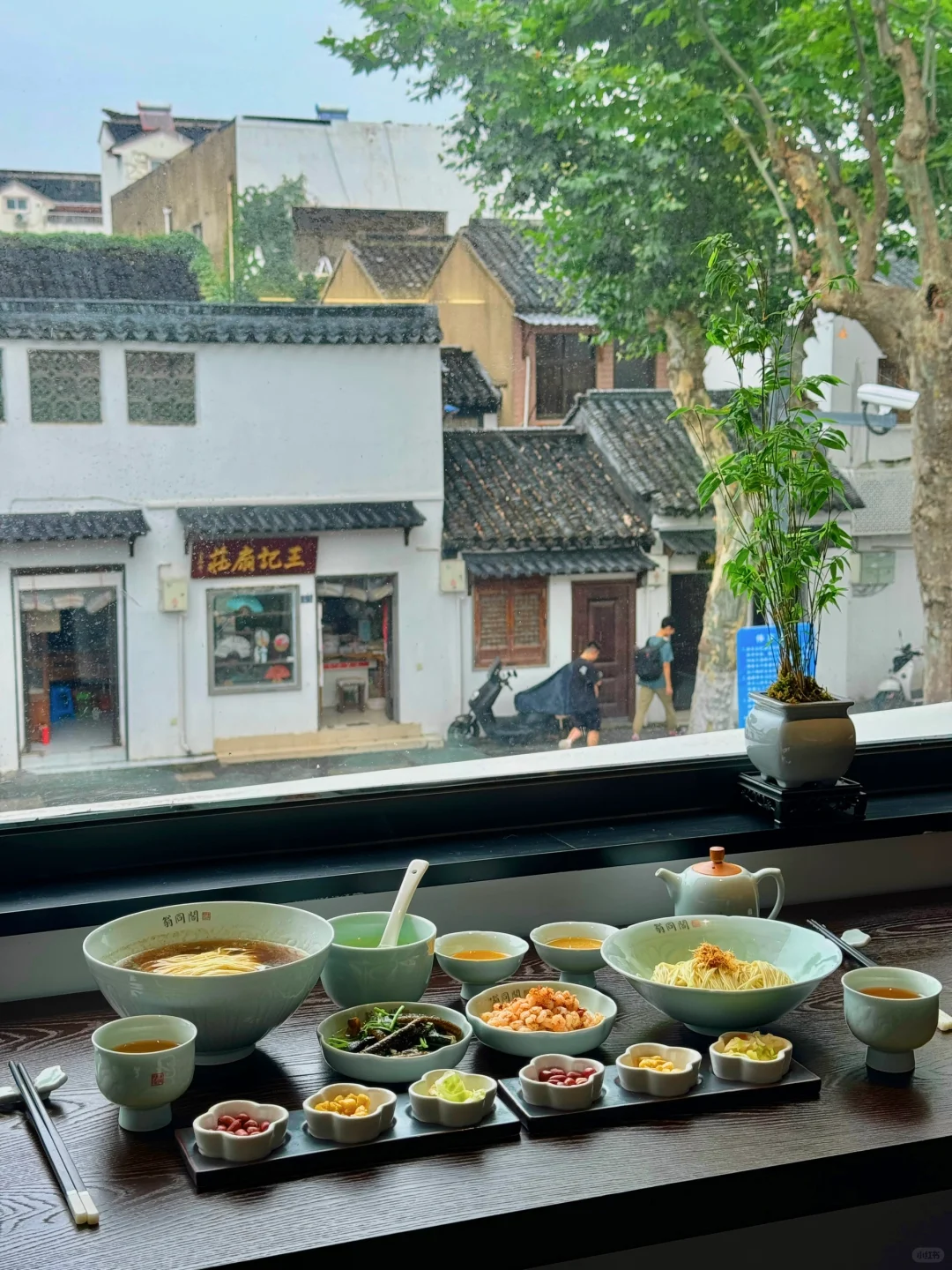 新开的！！博物馆旁！！地铁6号线直达。。