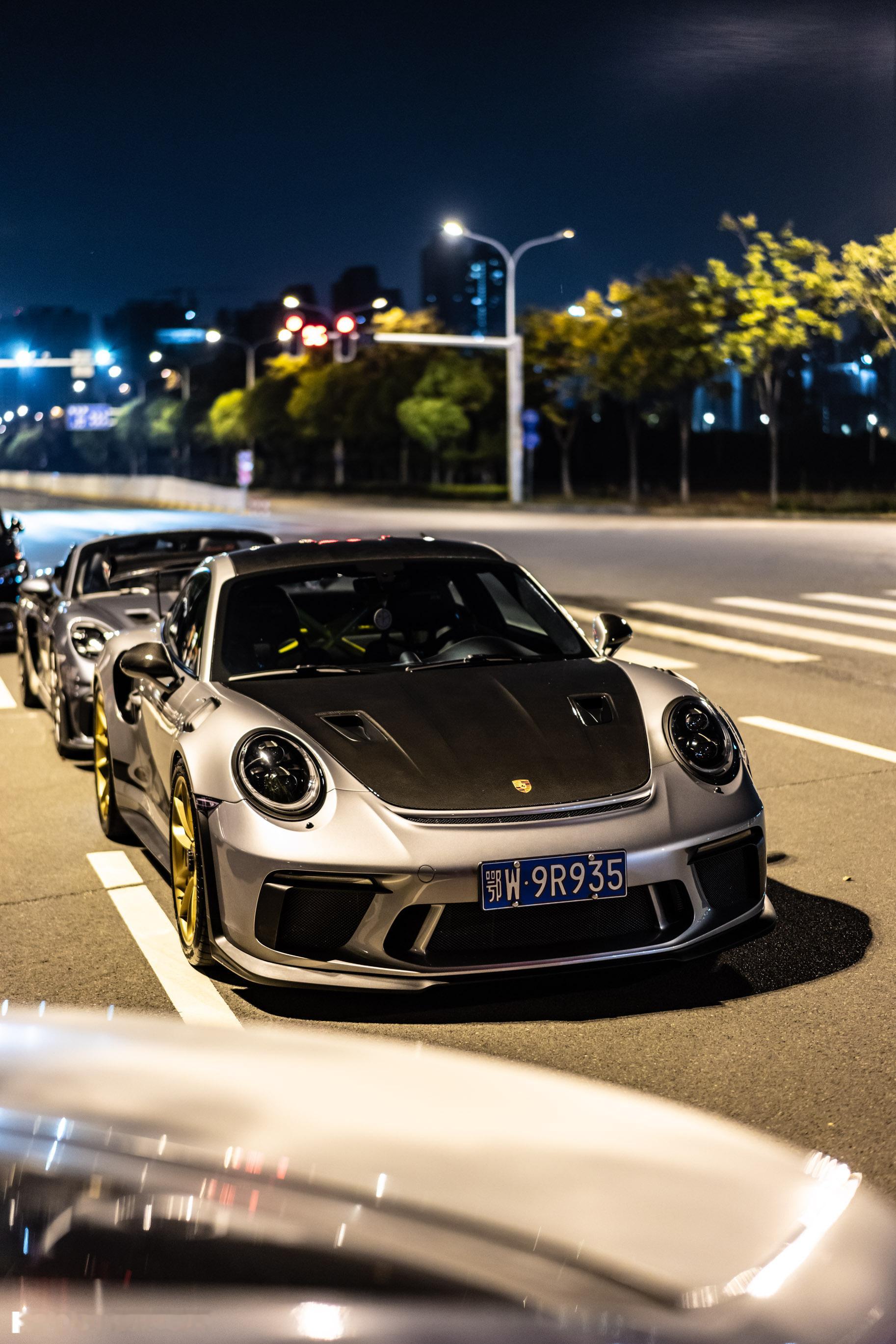 武汉赛道版保时捷聚会，gt3rs gt4rs在武汉也算顶级大佬了吧 #保时捷[超