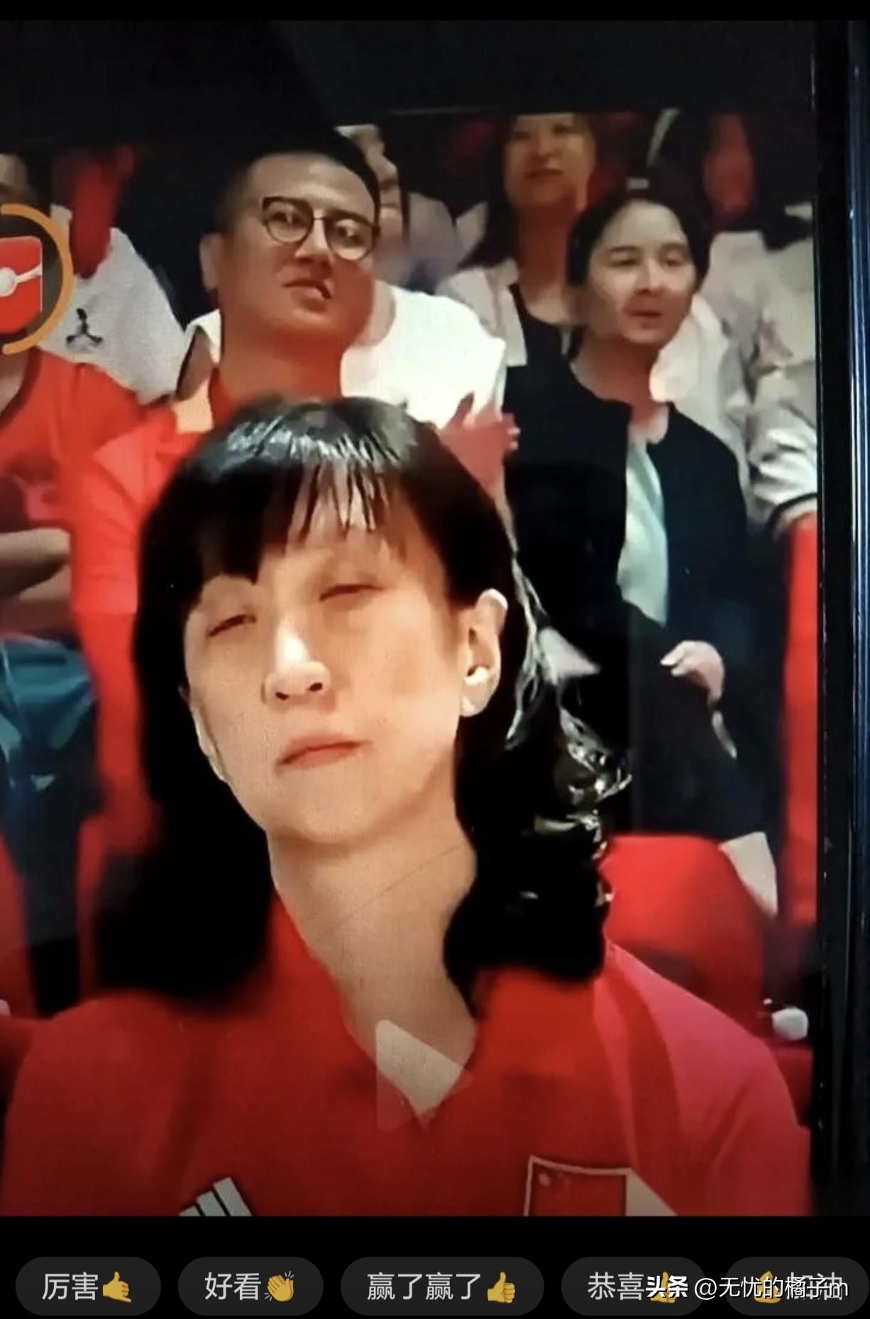 昨晚曼谷颁奖礼上，朱婷以四万三千张票的成绩获得球迷票选大奖

此奖项也是她职业生