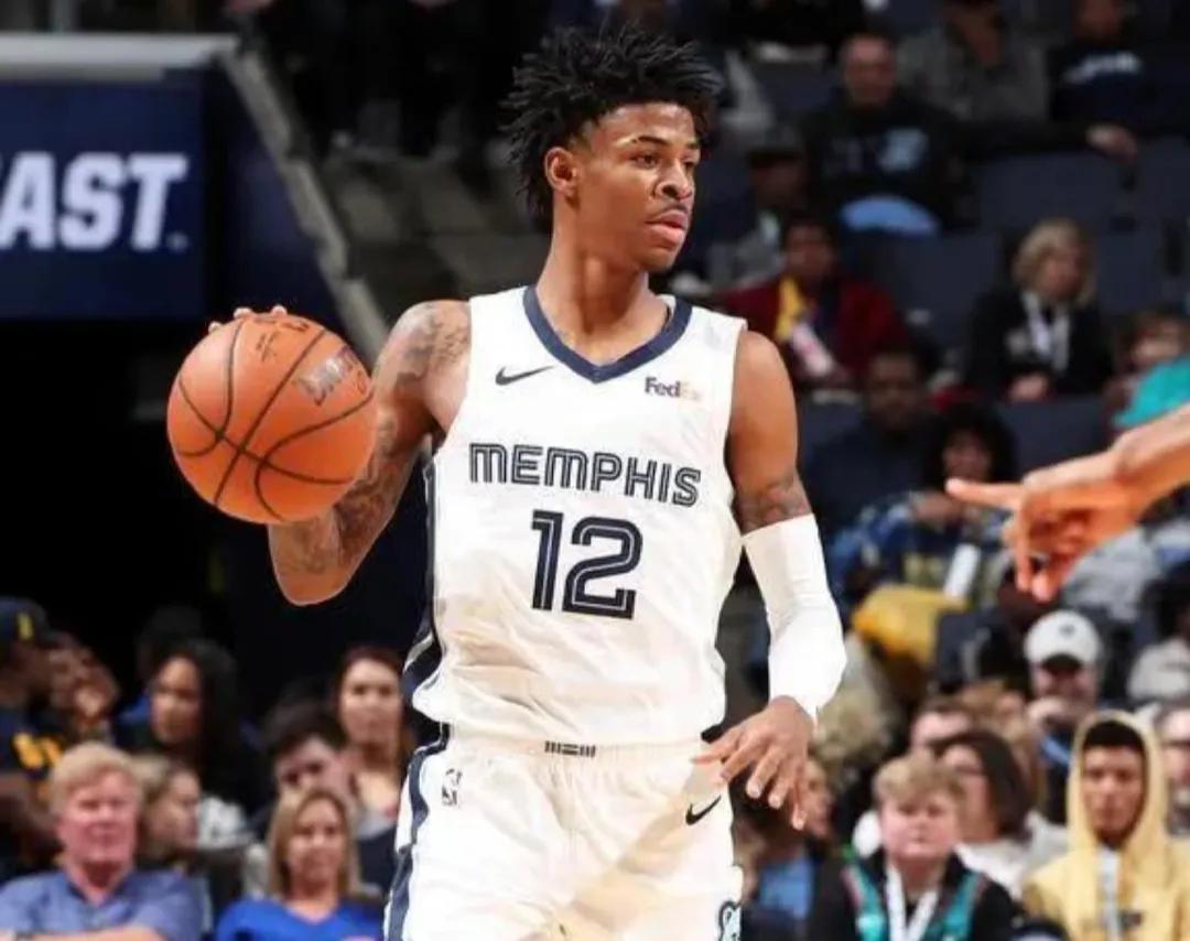 NBA今日比赛点评——功过得失
今日比赛，以弱胜强，逆转主题，贯彻比赛！
1、灰