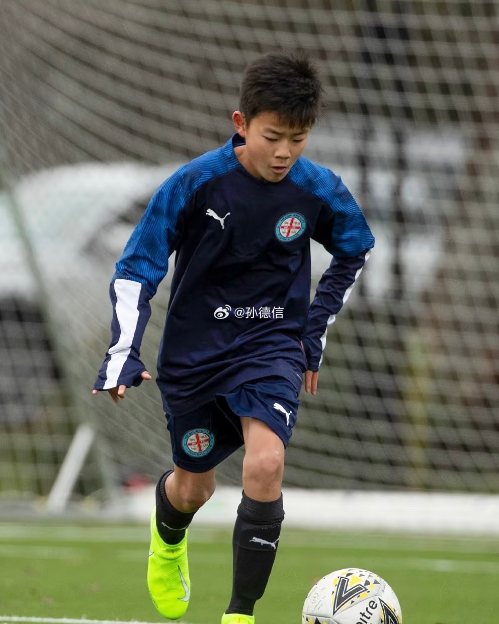 中超联赛 华裔球员黄振文入选澳大利亚U20国家队大名单，将于三月在浙江义乌与中国