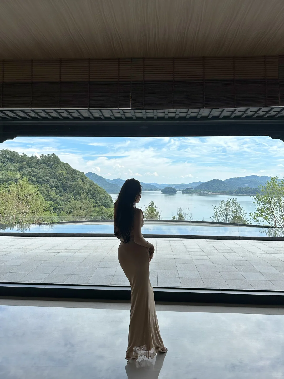 🌸春风又桃李，归来是半岛！ 发现了一处人间仙境般的别墅，简直是诗和远...