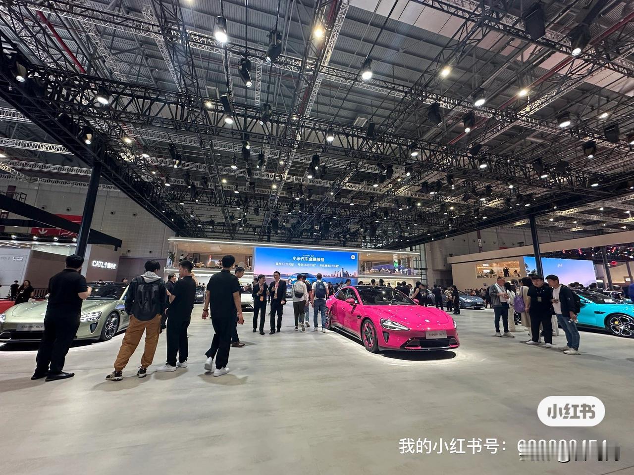 安静下来的小米汽车展台。