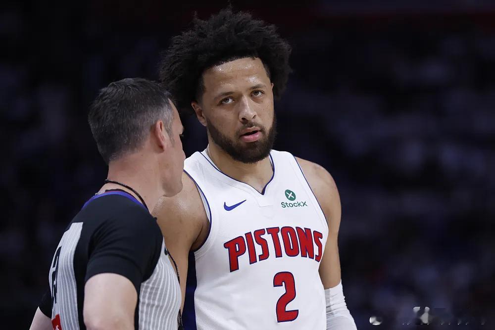 王楚钦亮相高级珠宝展路透5月14日讯 今日进行的NBA分区半决赛G5，活塞加时不