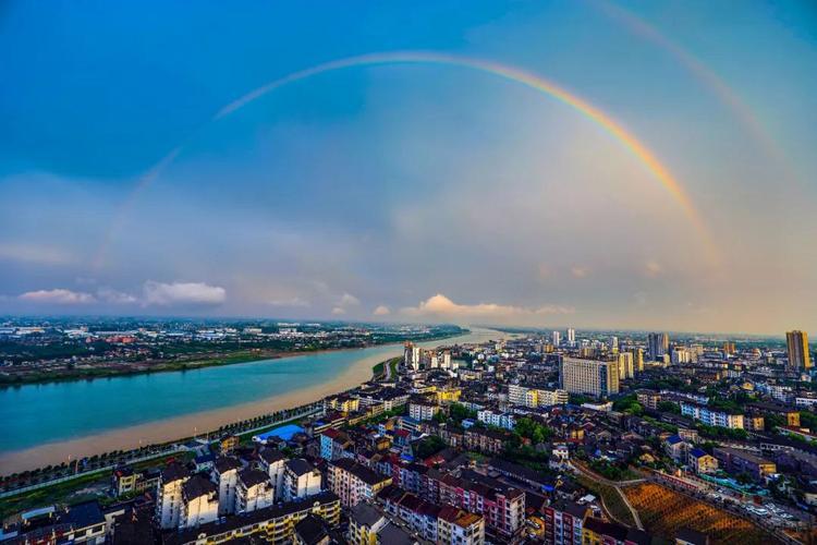 看一下湖北松滋县(市丿之县名的来历！
湖北松滋（松滋市）县名来历
 
如今湖北松