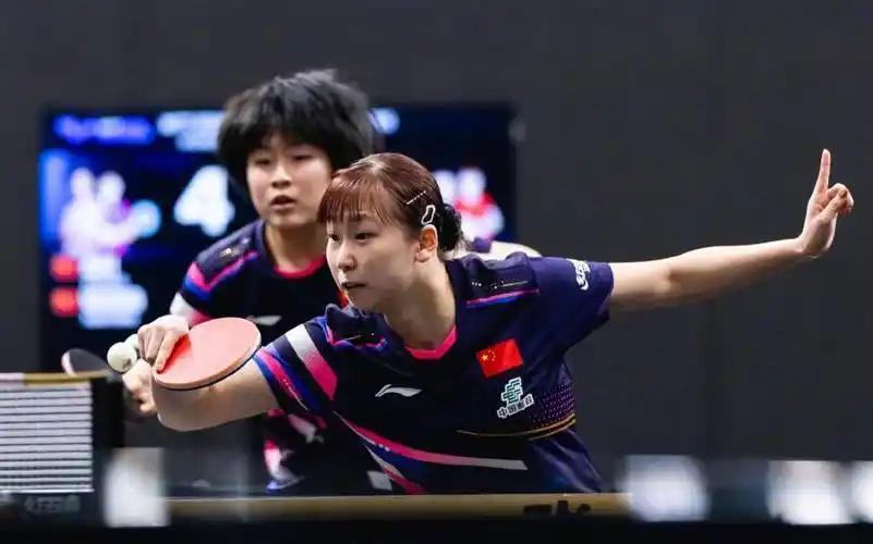 【萨格勒布常规赛，覃予萱/纵歌曼2-3佐藤瞳/芝田沙季，无缘八强】国乒二位小将，