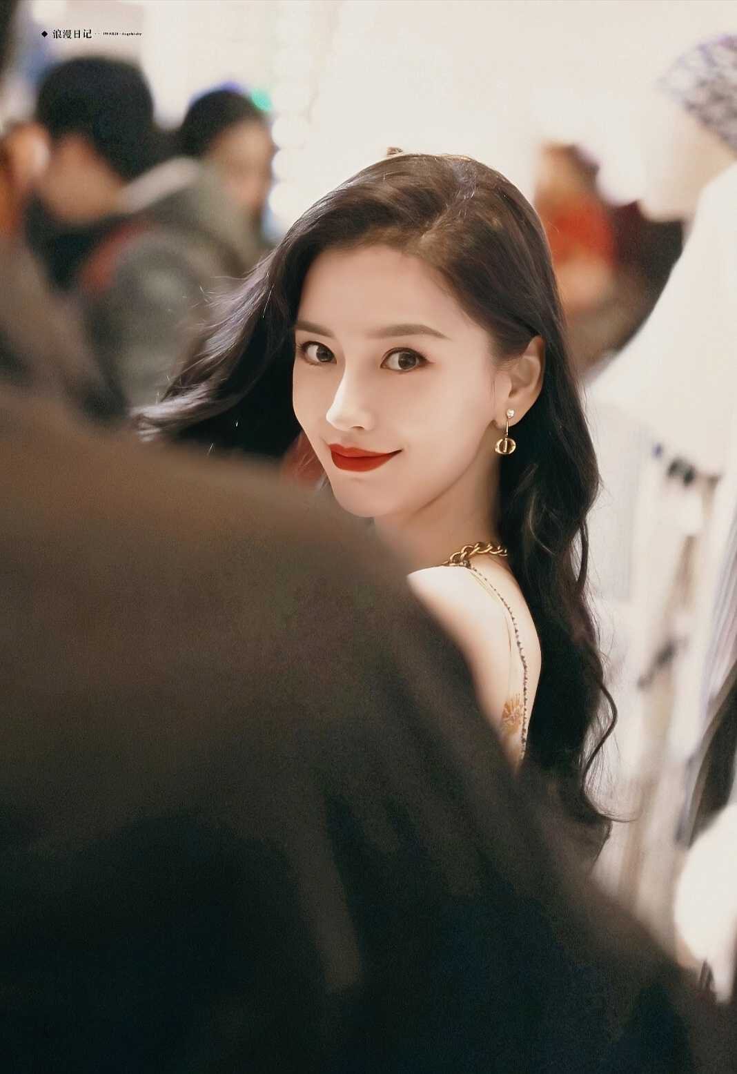 angelababy angelababy 你是我荒芜心田里的一抹月光，温柔了每