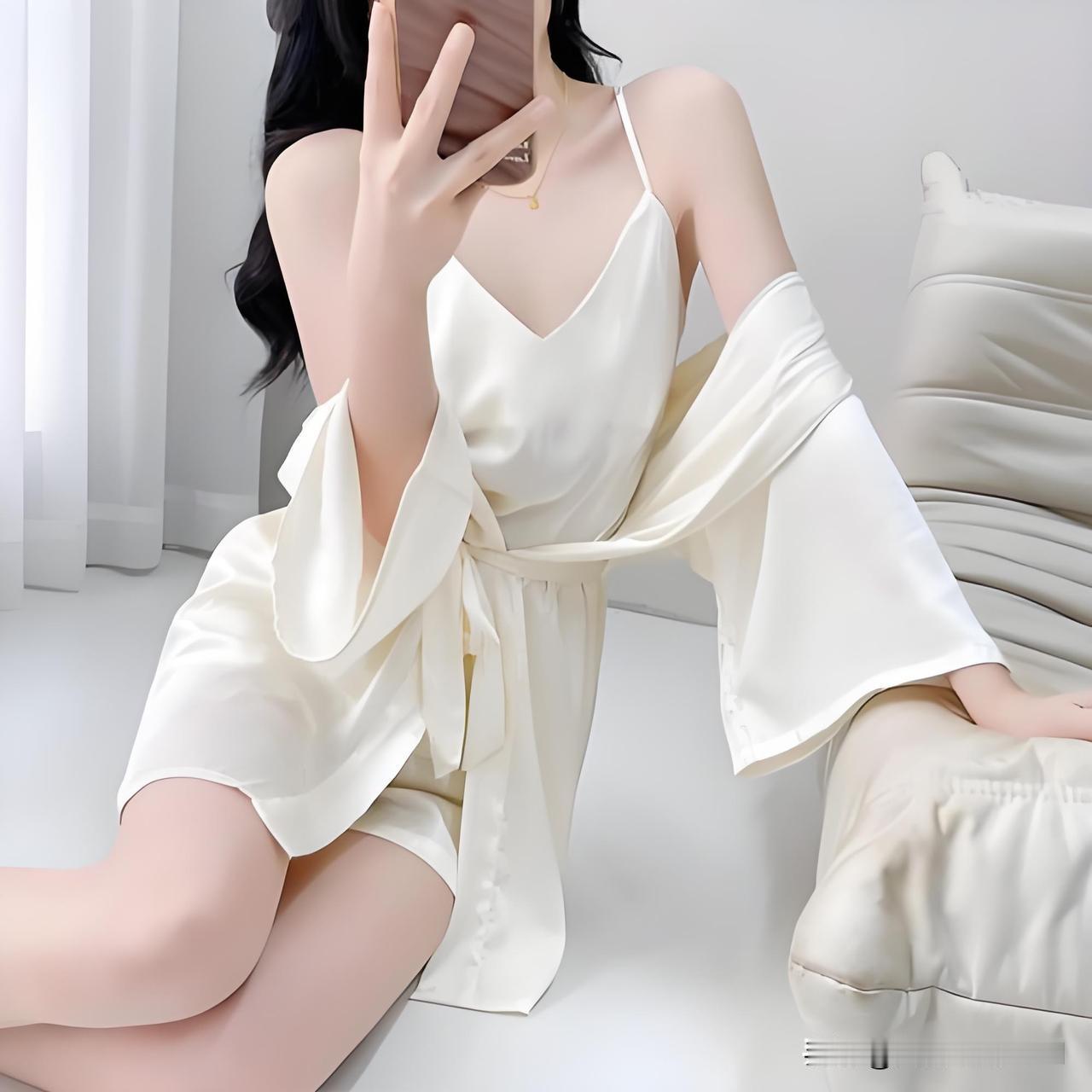 男女最纯洁的关系是什么关系？

有一种纯洁男女关系，两人睡在同一张床上，即使是裸