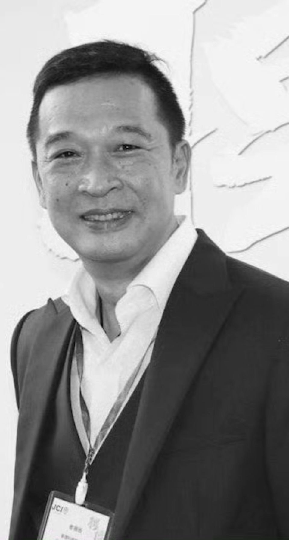 游飚去世TVB演员游飚去世 据港媒，TVB演员游飚于24日晚因病去世，终年57岁