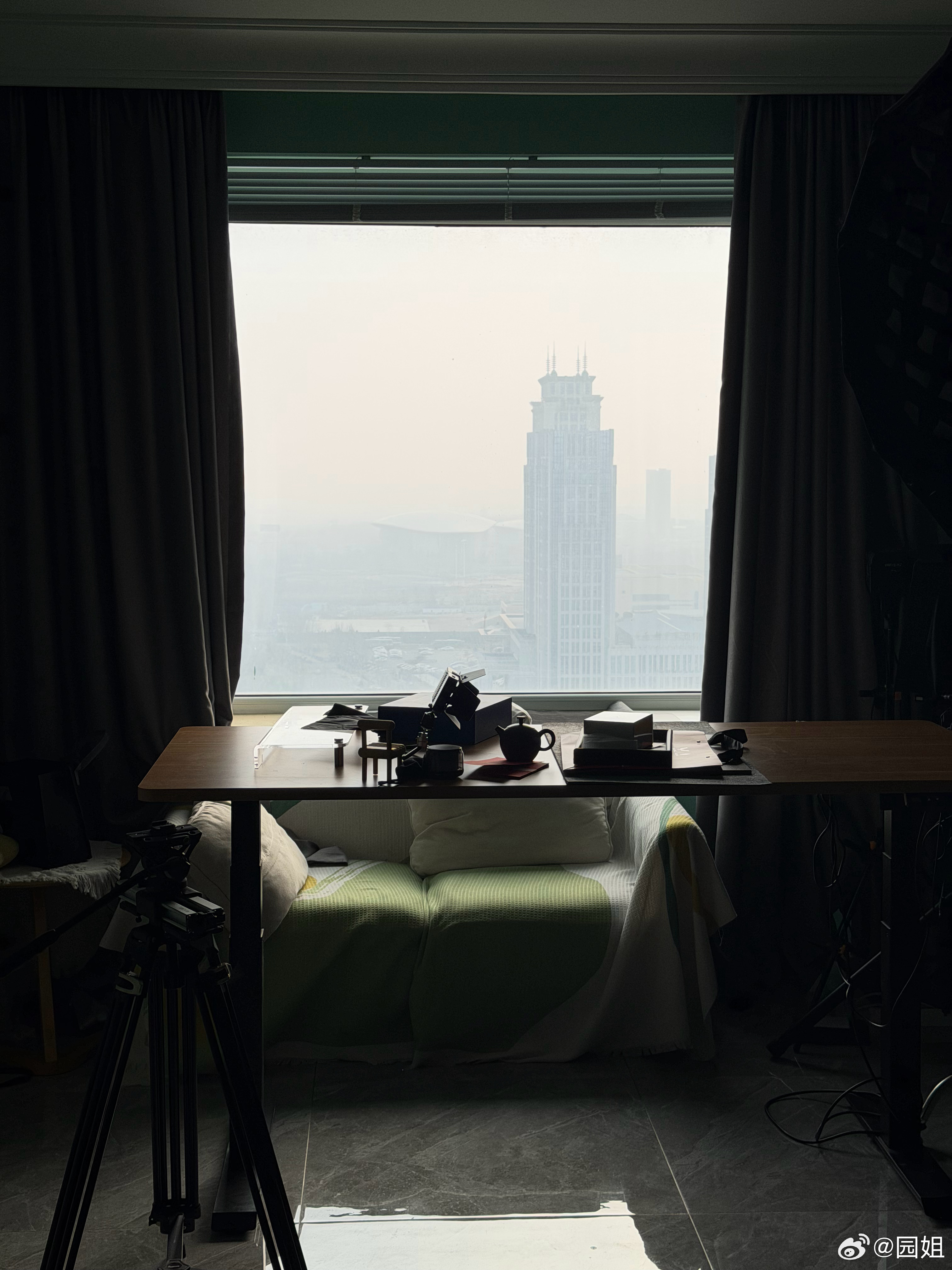 十点半工作室今天正式休息，明天准备过年了，新的一年继续努力