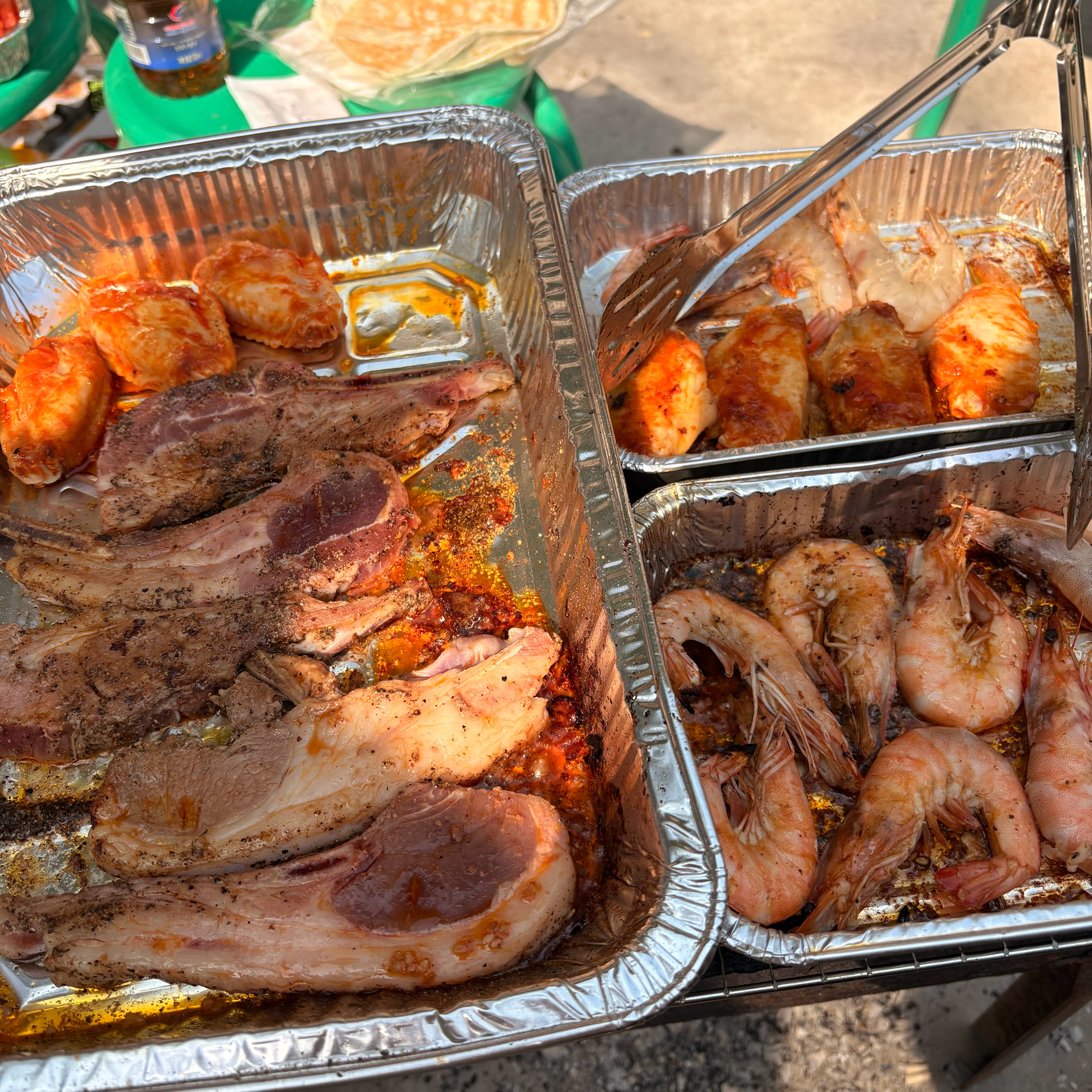 嘻嘻 这只小咪好肥 