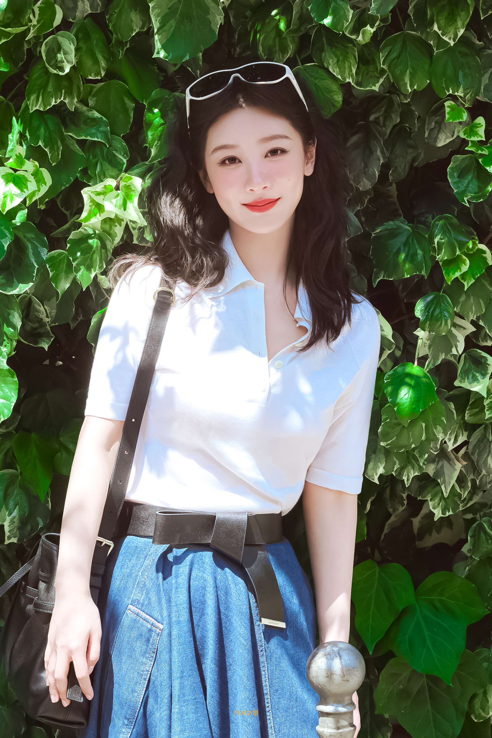 杨紫 成长是每个人一生中的议题，我想我们能做到的就是保持动态平衡杨紫董竹君 杨紫