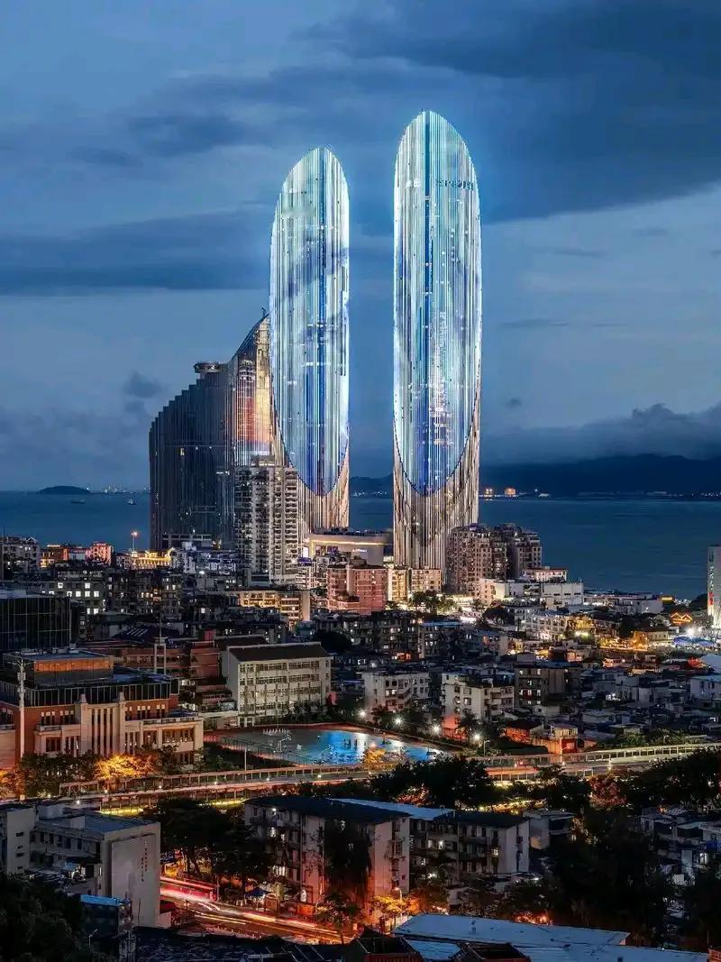 2021年，福建省高考人数20.1万人
2022年，福建省高考人数21.8万人