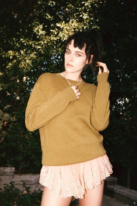 kristen stewart克里斯汀斯图尔特和超过1000位好莱坞影视行业人员