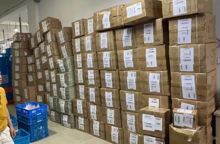外国的双十一，已经成为中国商品在国际舞台上发光发热的好时机。随着全球消费者购物热