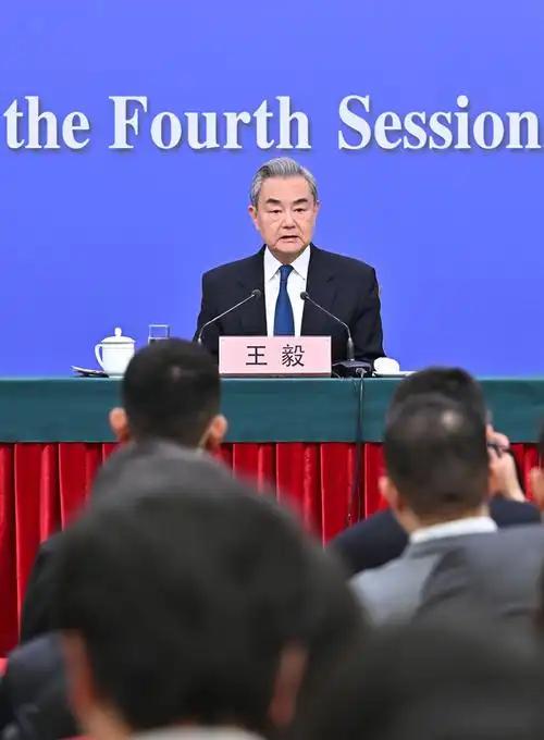 外交名场面刷屏！中方执掌安理会轮值主席，牵头稳住国际体系，硬核担当展示国威

5
