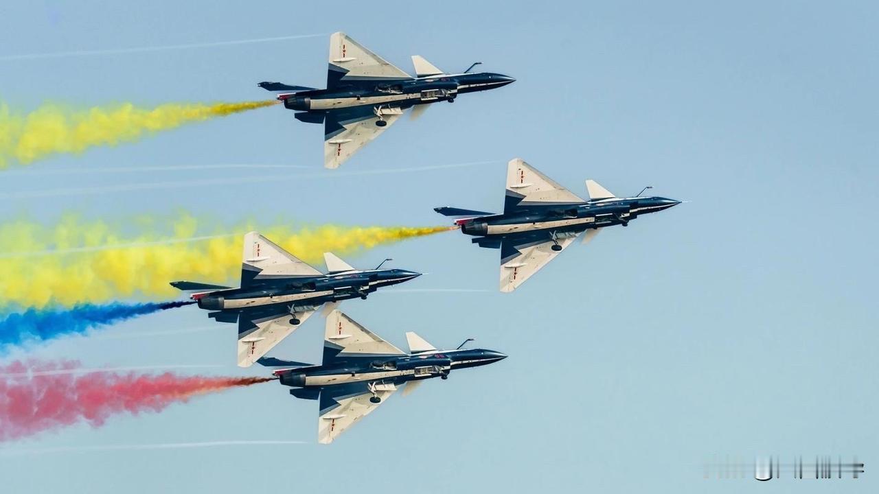 听说胖妞带着歼十，去新加坡参加航展了，不知道法国阵风会不会去参加，如果也去的话，