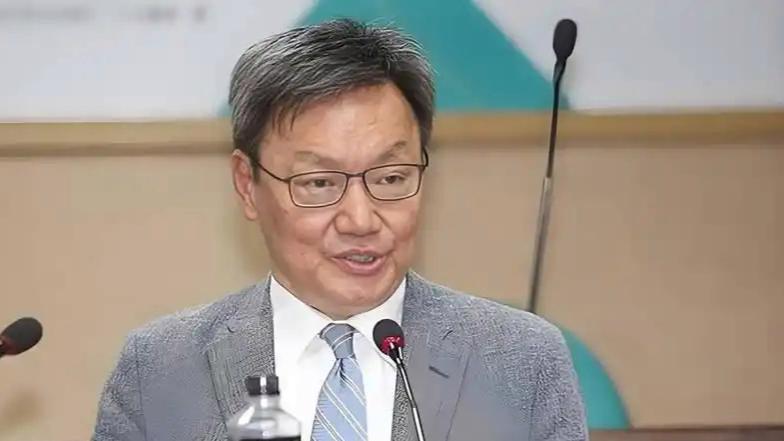 猛料！马英九智囊苏起爆料：2027是台海最后期限，美国正偷偷跑路

岛内政治变局