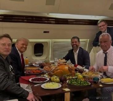 特朗普和马斯克前阵子还闹掰，僵了好几个月谁也不理谁，网友都以为这对“顶流组合”彻