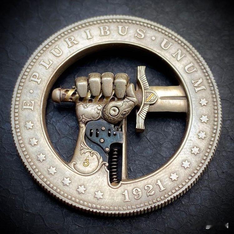 罗曼·布特恩（Roman Booteen ）是一位来自俄罗斯的杰出硬币雕刻艺术家