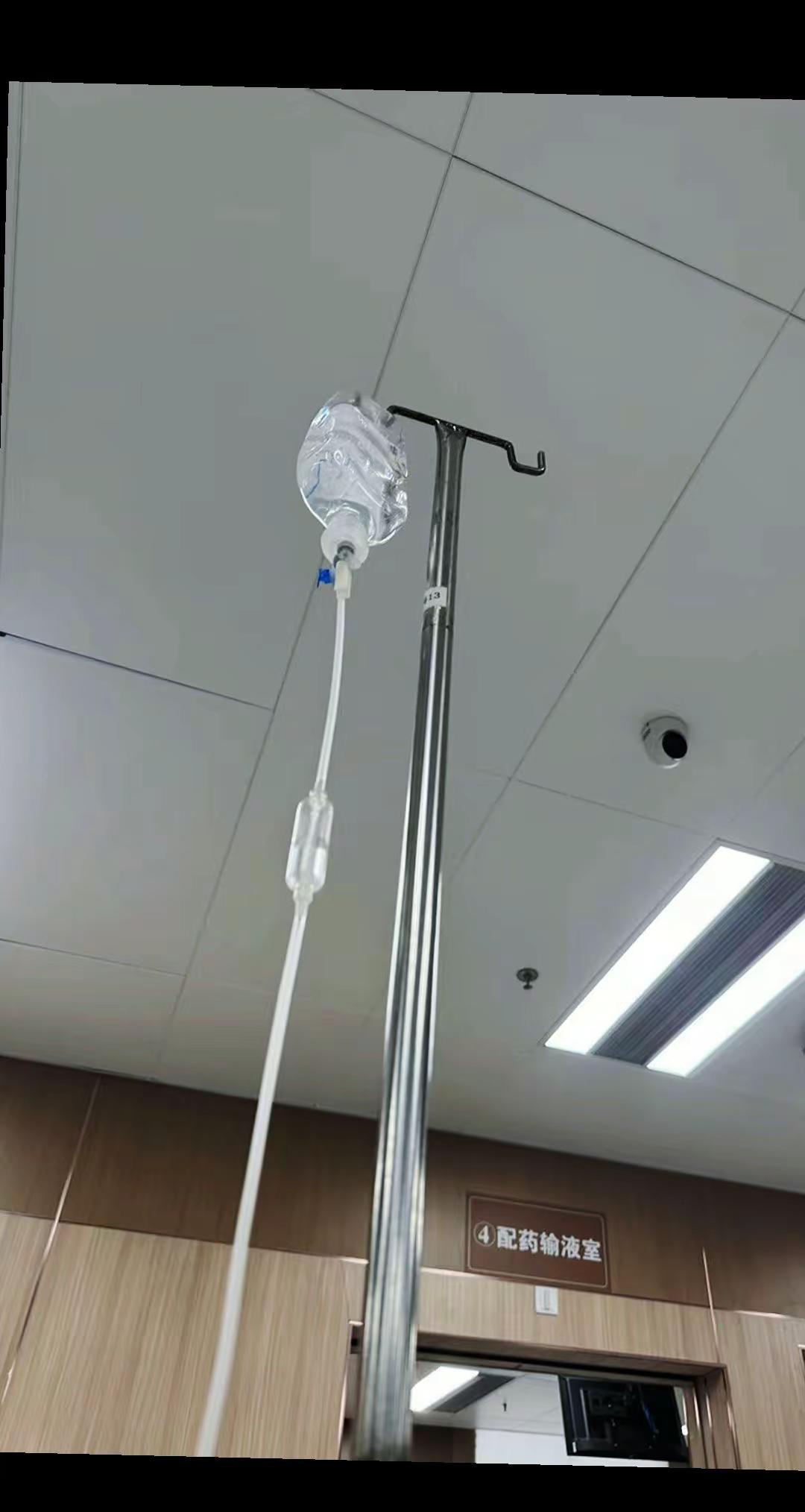 香烟到头都是灰，故事到头终是悲。无话不说是曾经，无话可说是结局。身体健康比什么都