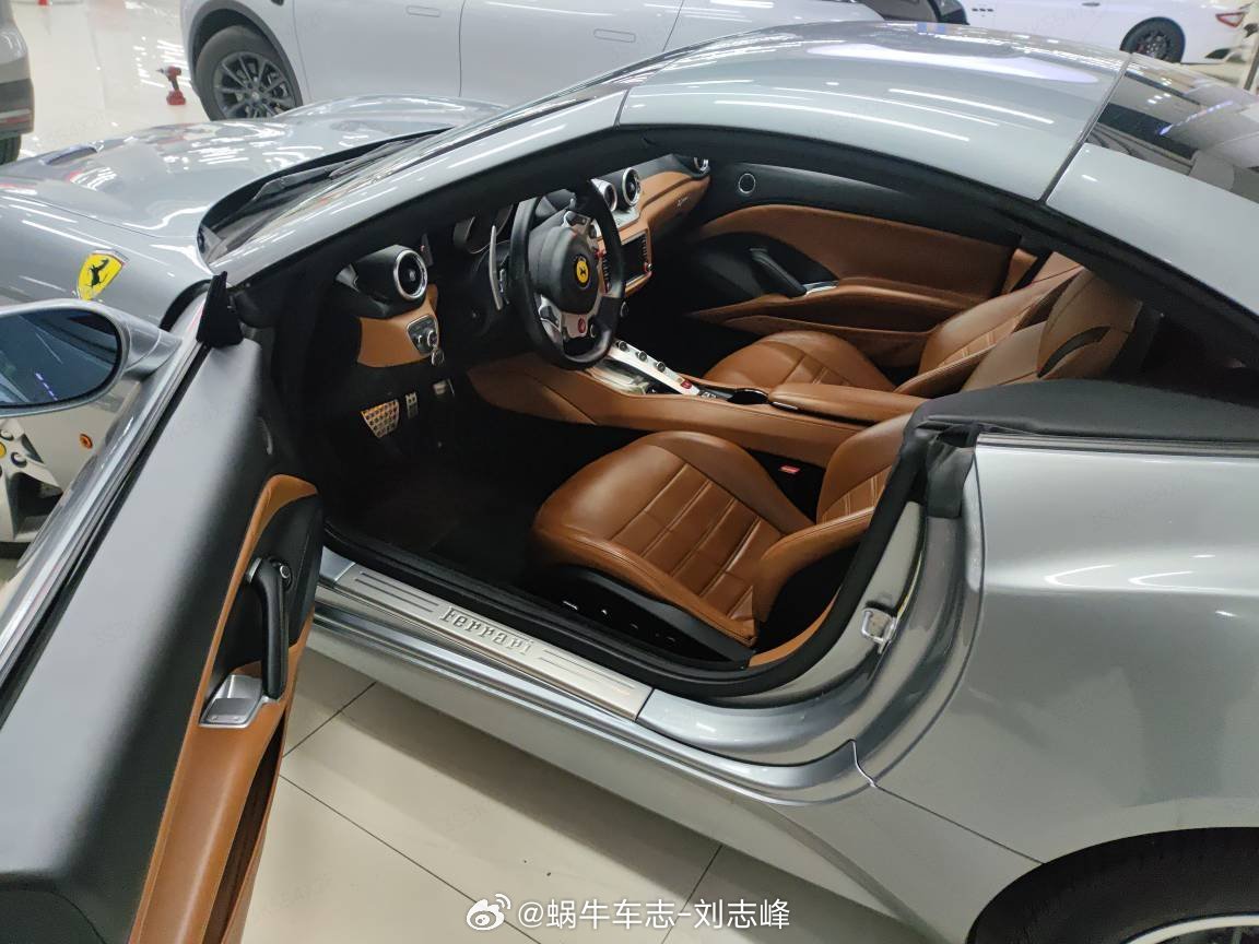 内饰看对眼，可惜，车况没达标～再看看，咱争取马年上一个马车还有350天可以努力