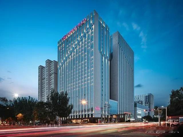 【呼和浩特这个酒店厉害了！】去年一年，尤其是周杰伦演唱会期间，到呼和浩特旅游的人
