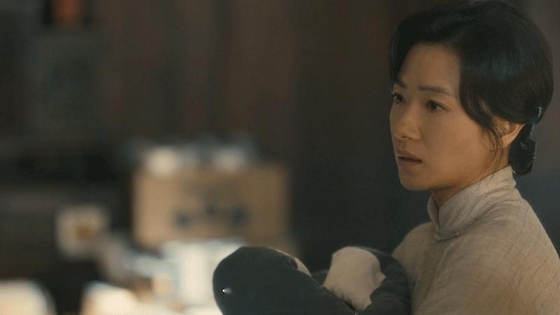 还在坐月子就被吸血亲戚抢房子对于这样的吸血亲戚来说也是特别的让人讨厌，而且还在做