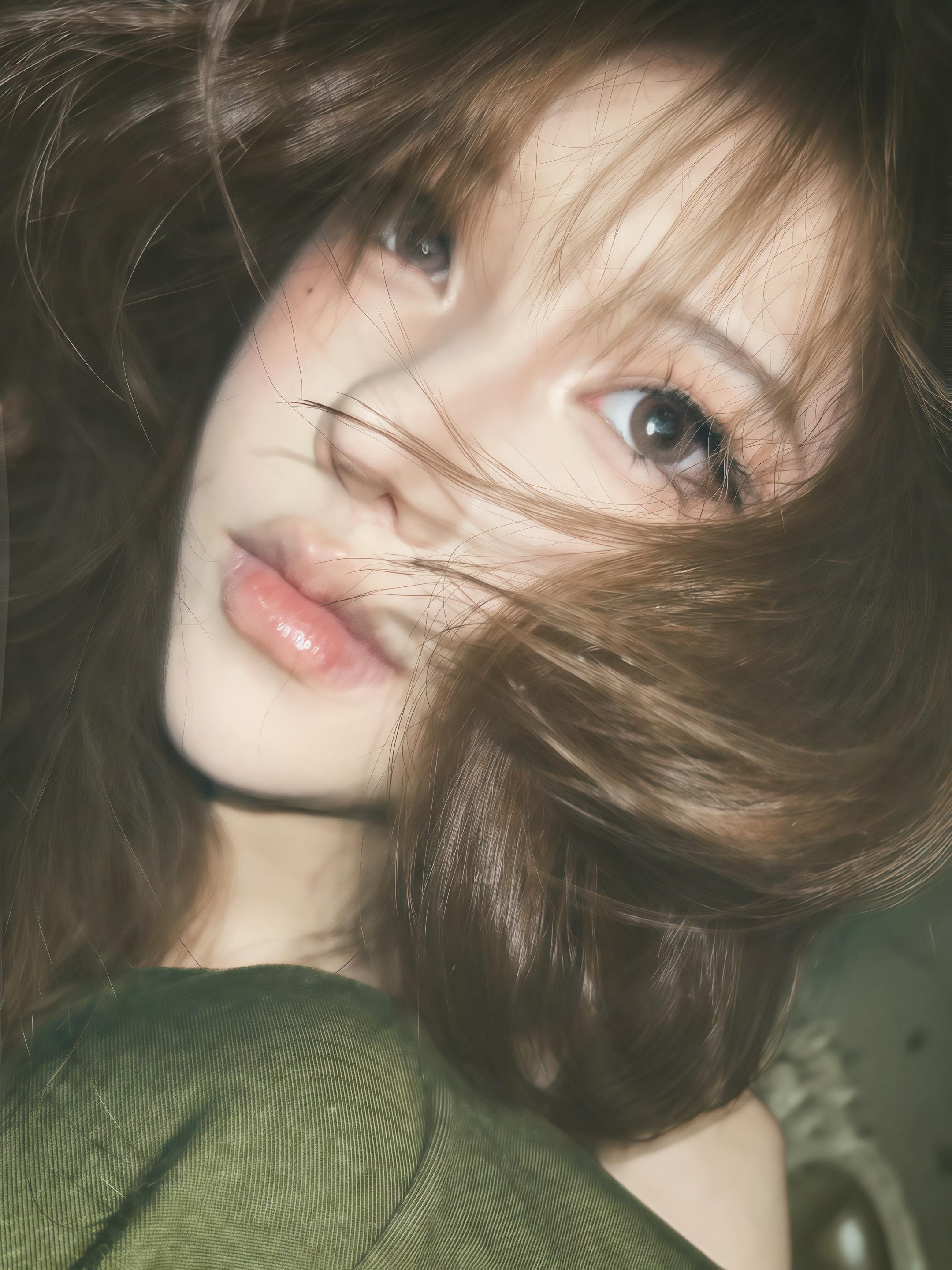 “德国的温带海洋气候和她的性格很像 全年温和湿润 我却因为想起她 偶尔局部降雨”