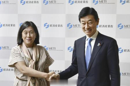 美国贸易代表戴琪在日本东京表示：美国不打算在贸易上与中国脱钩，希望与中国营造公平