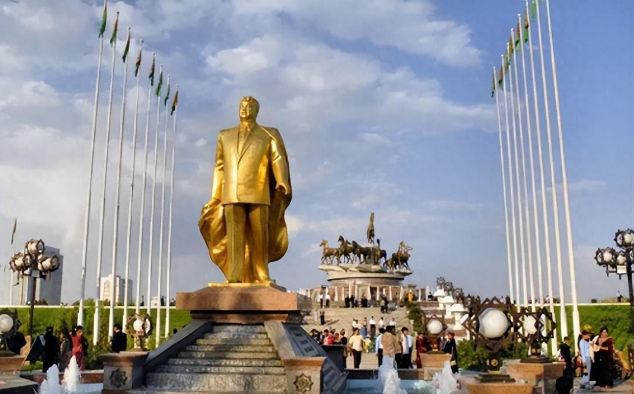 亚洲唯一永久中立国，不用交水电费汽油白菜价、埋头苦干不听外事

在中亚腹地的卡拉